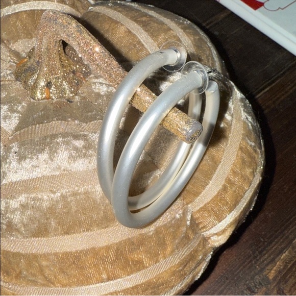 🆕🌿💛ROSE GOLD 50mm Metal Bold Hoop Earrings - Picture 7 of 9